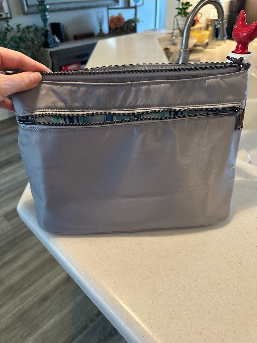 Lug Samba, light grey/blue stripes interior - Picture 7 of 10